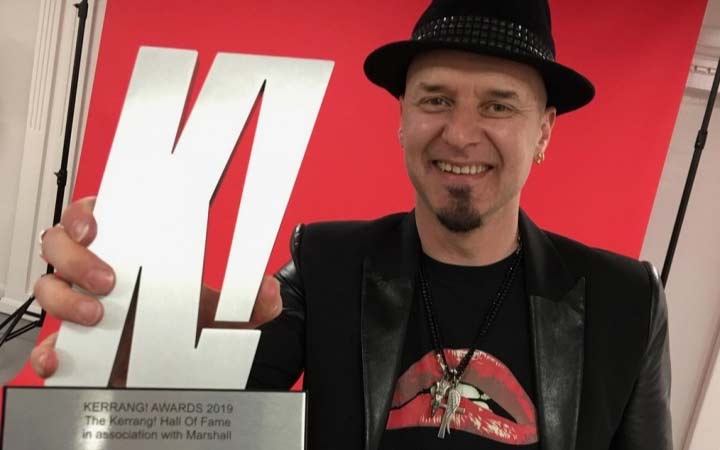 BMus Ambassador Ace accepting Kerrang Award