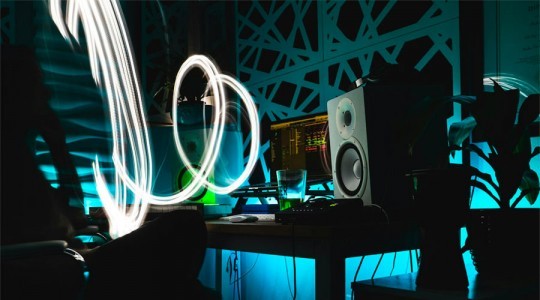 Electronic music boosts UK economy 2024